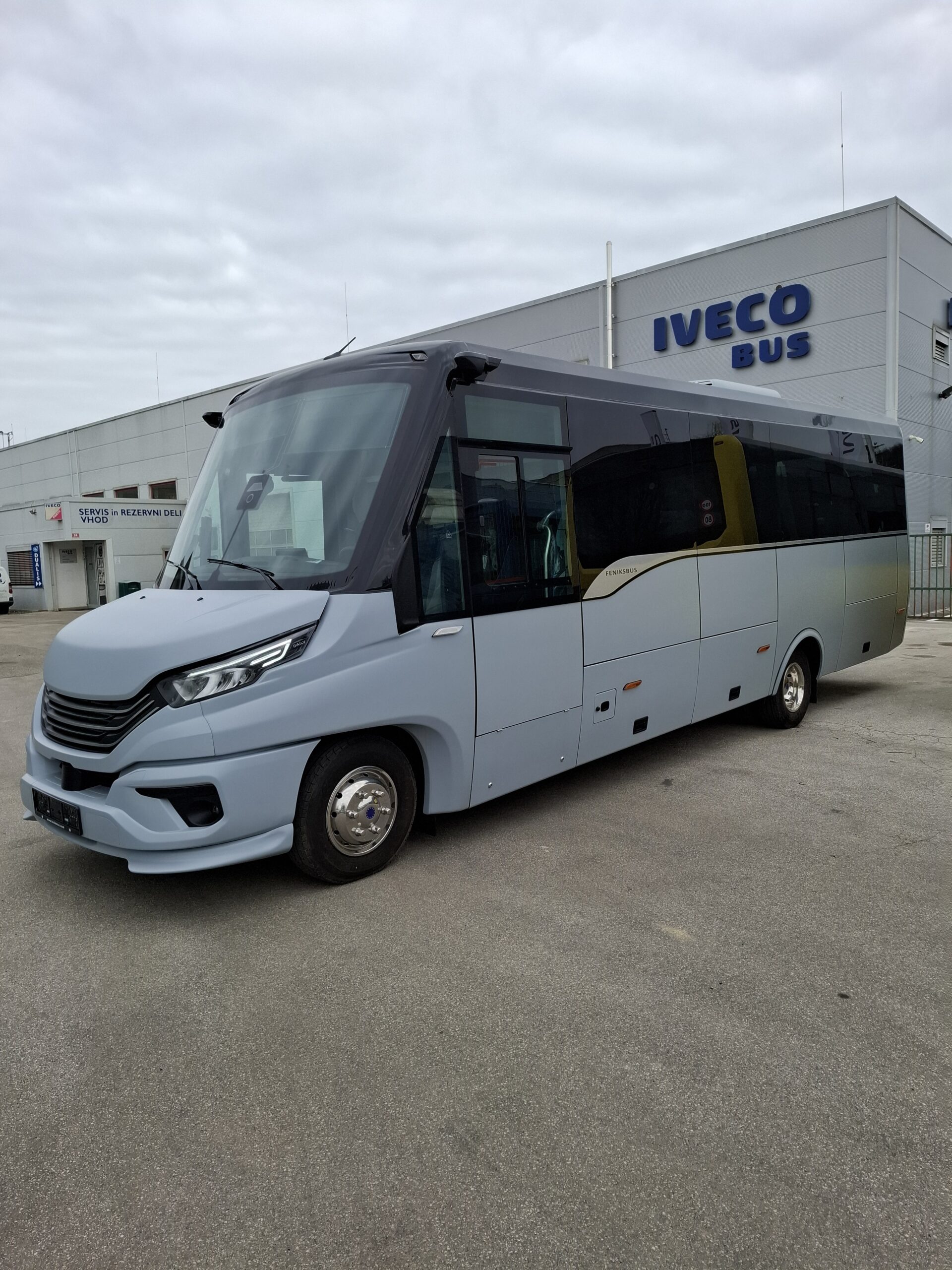 Feniksbus Elektro-Midibus – ca. 30 Sitzplätze