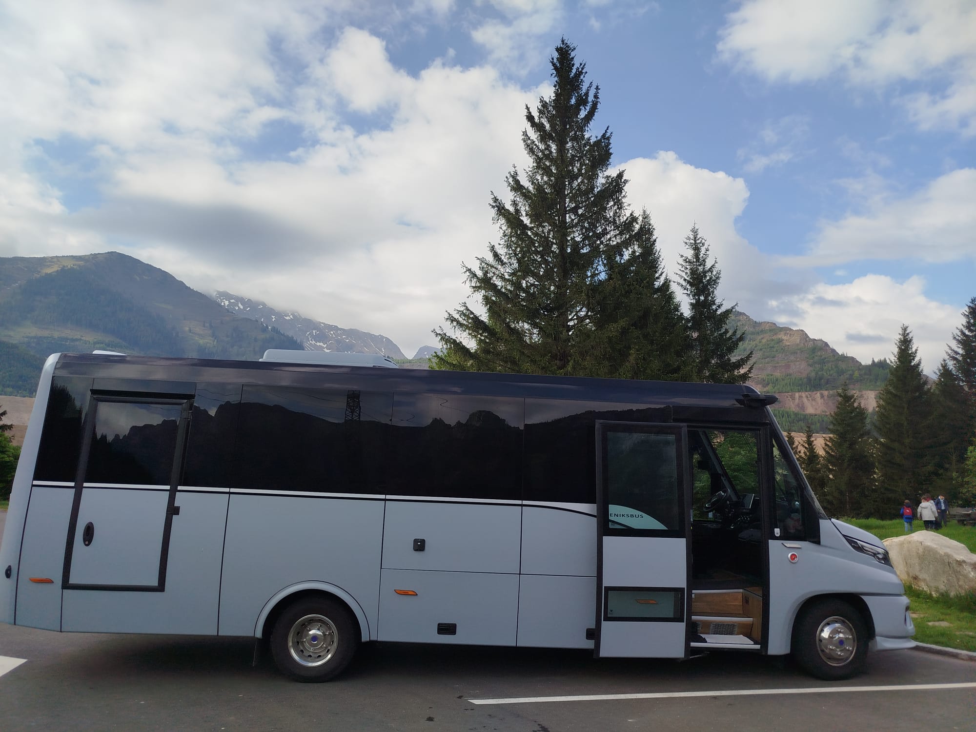 Feniksbus Elektro-Midibus – ca. 30 Sitzplätze